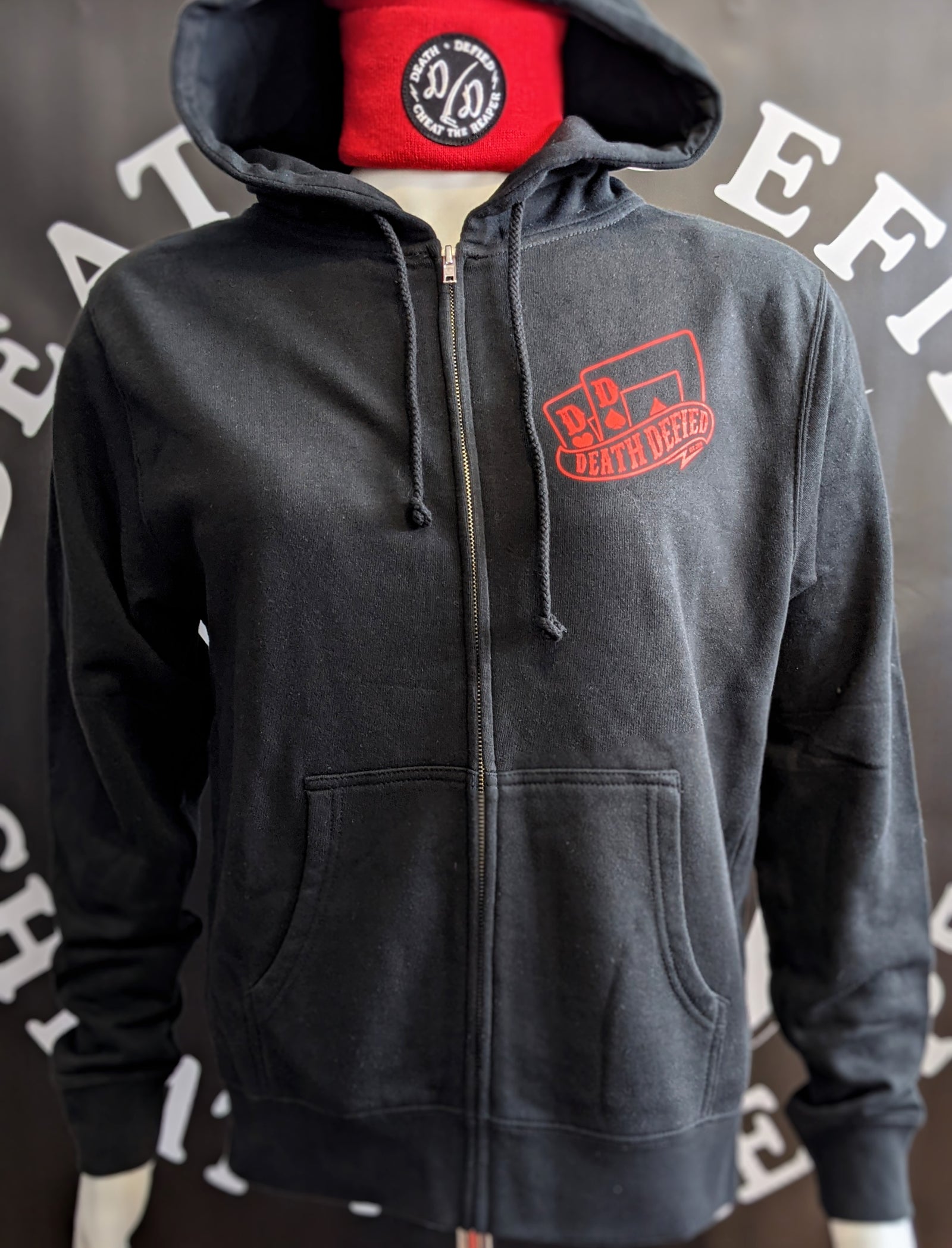Queen Card Womens Zip-up